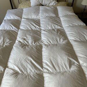 Down Mattress Topper, Queen Size